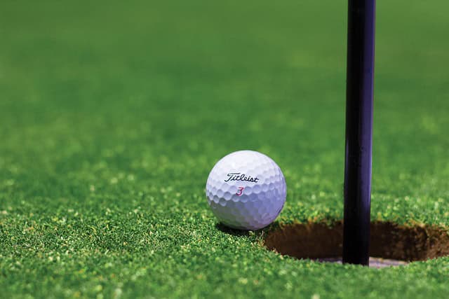 Por que as bolas de golfe Pro V1 são mais caras