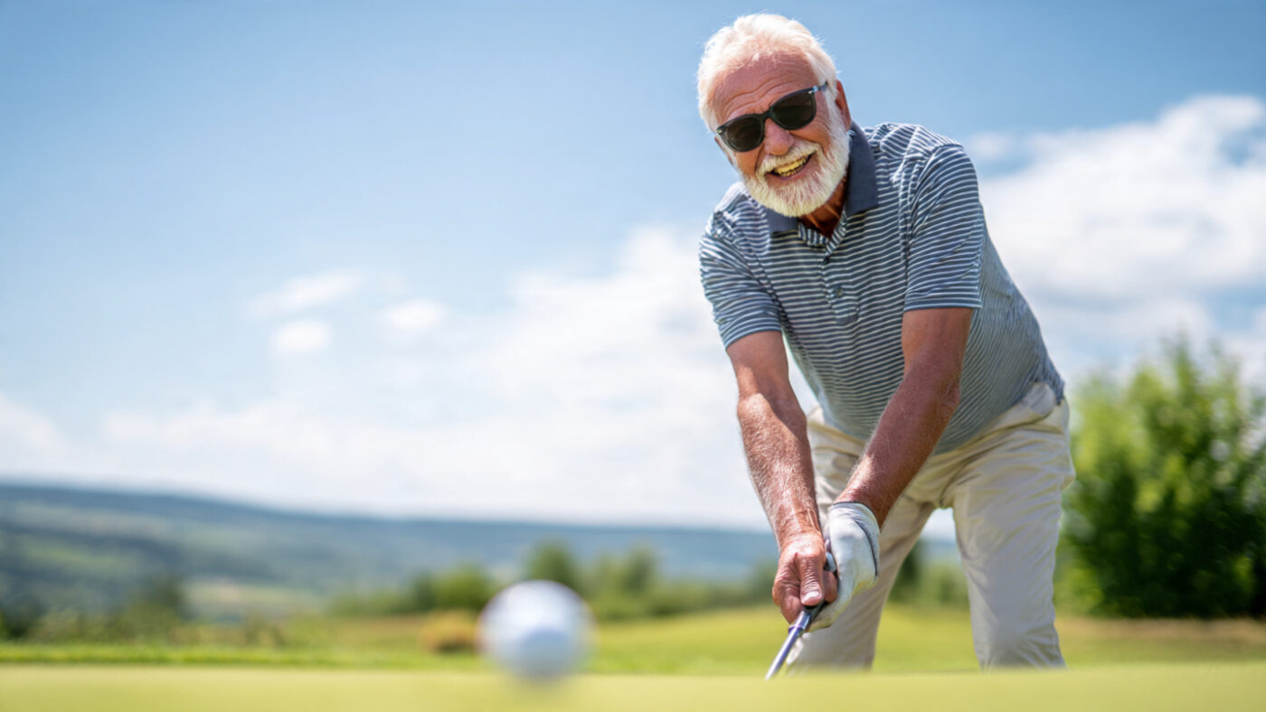 Best Golf Balls for Seniors with Slow Swing Speed (Distance & Easy Feel)